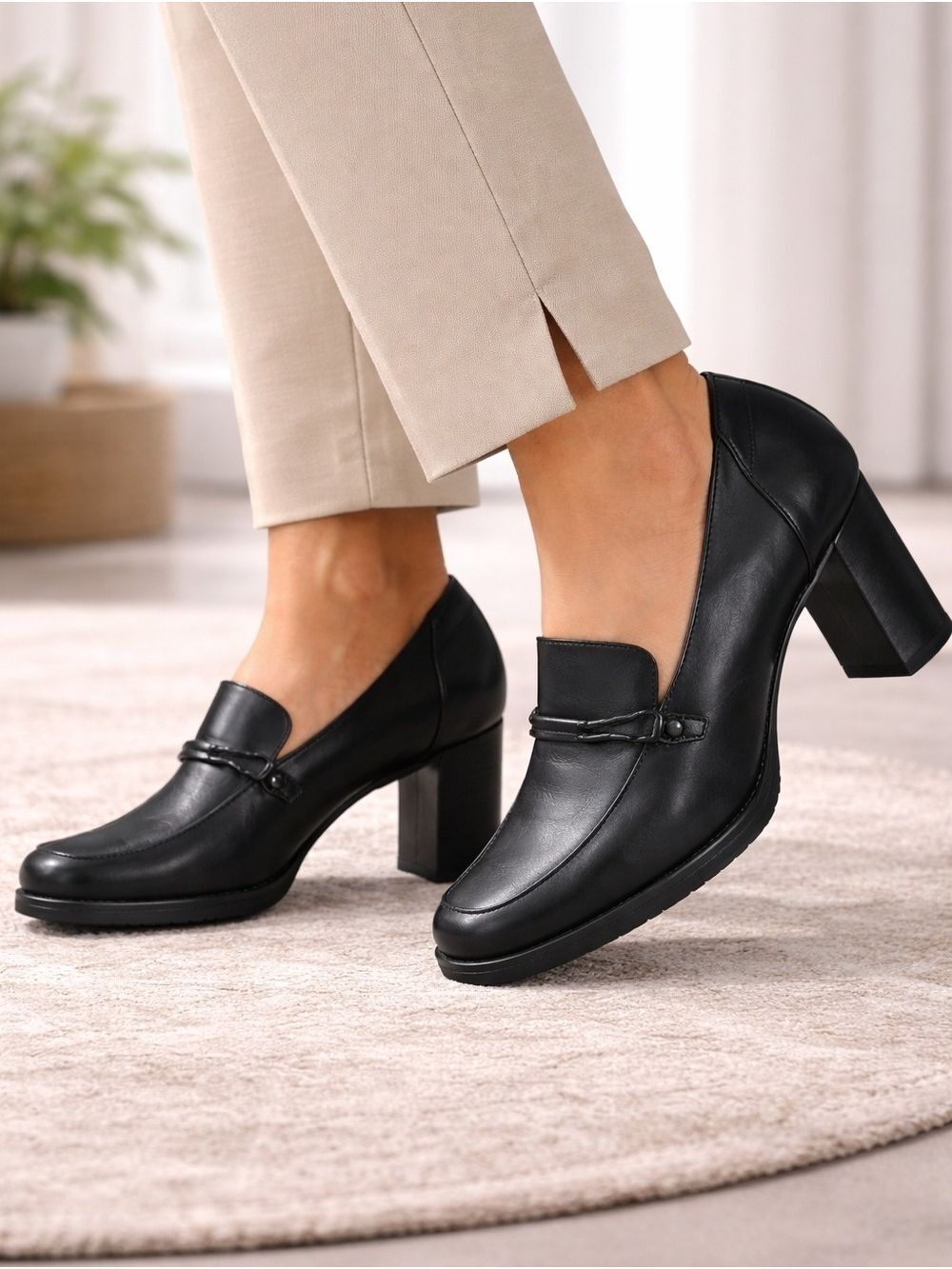 Naturalizer Womens Black Leather Heels  C2s1-c28